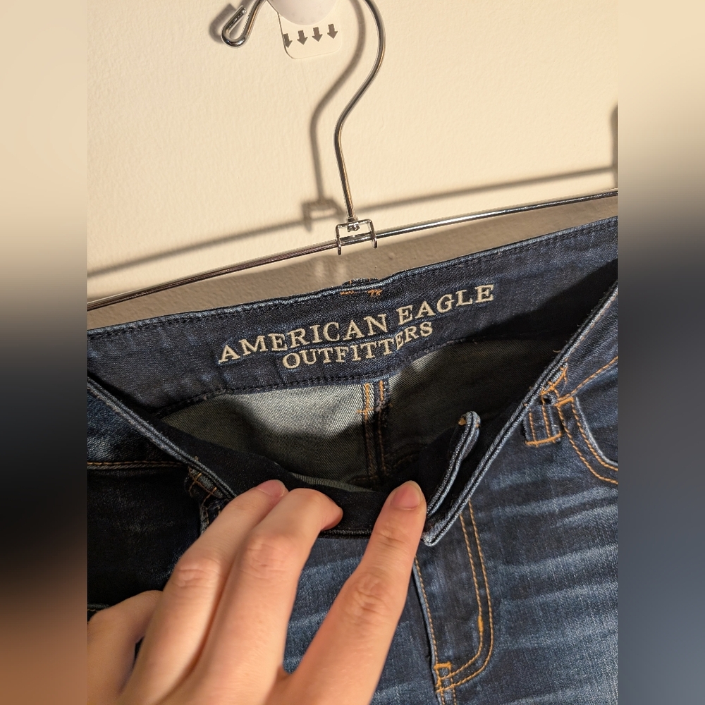 American Eagle High-Rise Jegging – Size 6 Regular – Repaired Thigh Seam - Picture 2 of 6